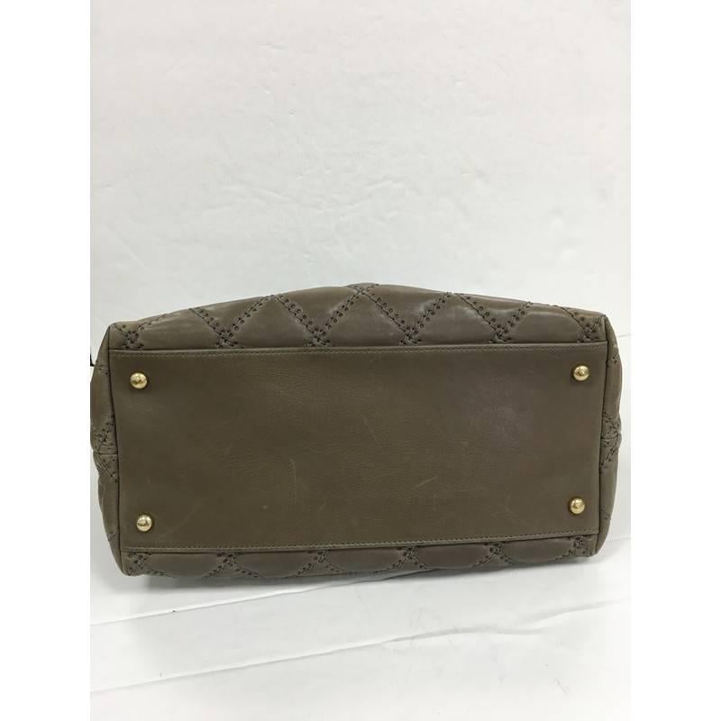 Women's or Men's Chanel Retro Chain Zip Satchel Quilted Calfskin Small