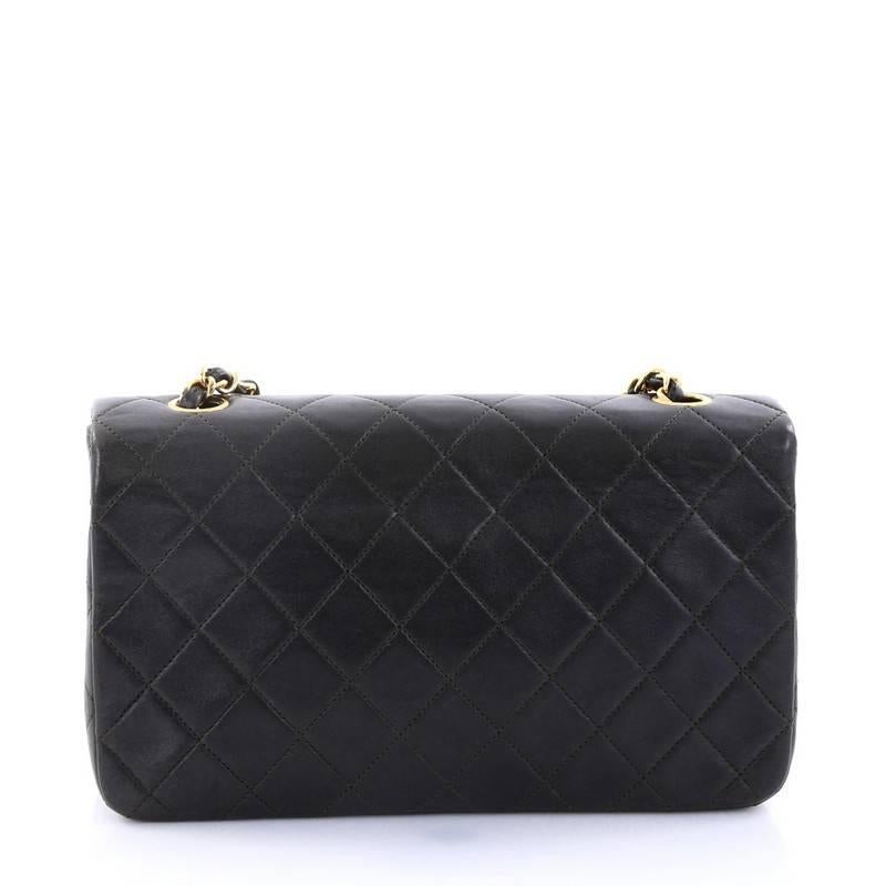chanel vintage quilted flap bag