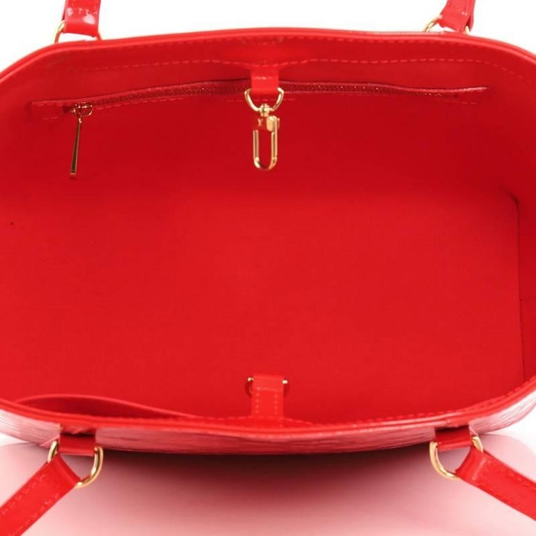 Louis Vuitton 2012 Pre-owned Monogram Vernis Deesse PM Handbag