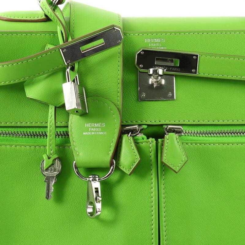 Hermes Kelly Lakis Handbag Granny Swift with Palladium Hardware 32 In Good Condition In NY, NY