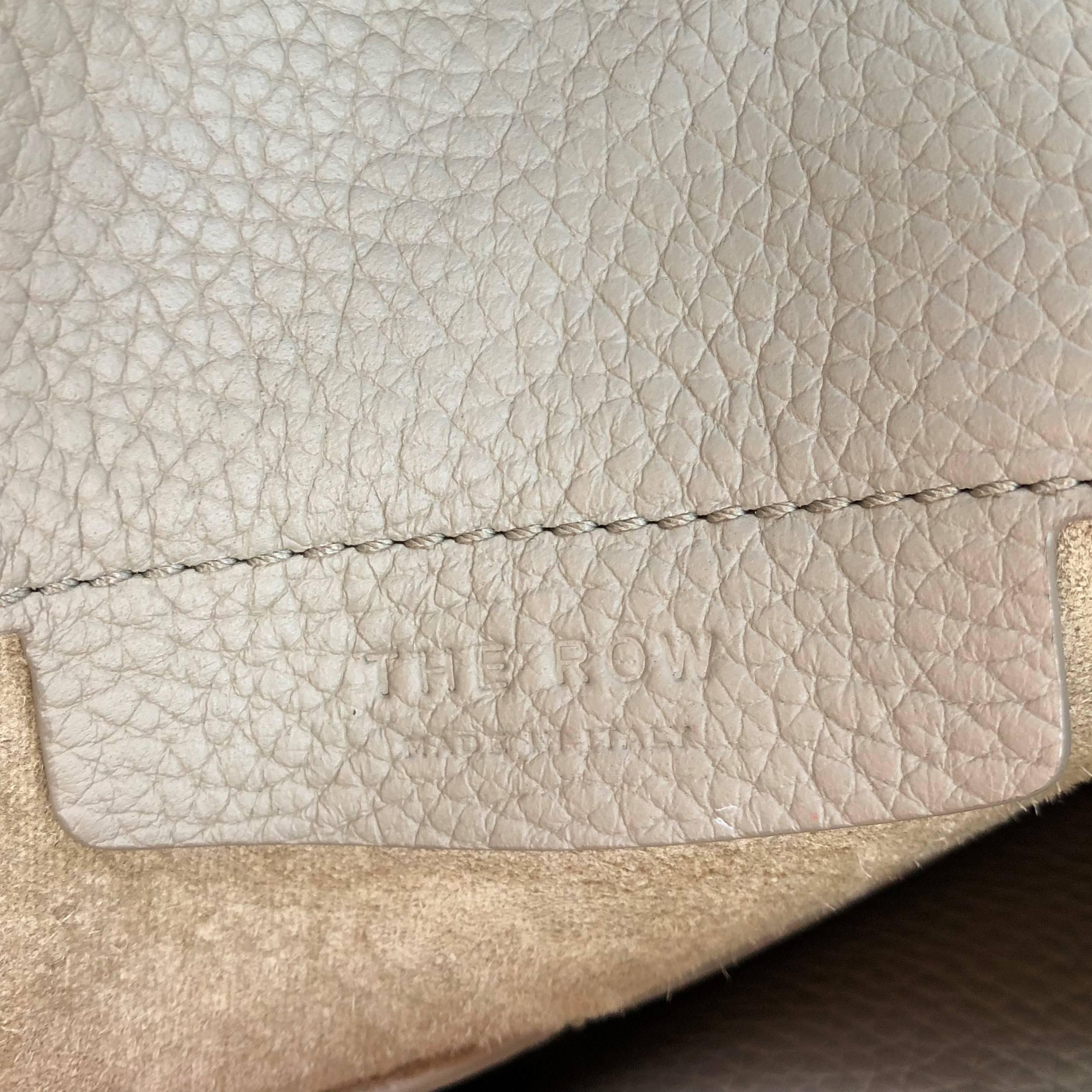 The Row Hunting Crossbody Bag Leather 11 In Good Condition In NY, NY