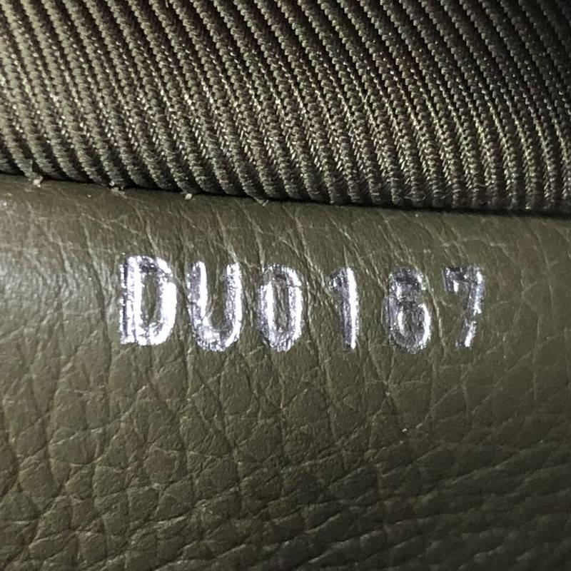 Louis Vuitton Lockme II BB Leather Handbag In Good Condition In NY, NY