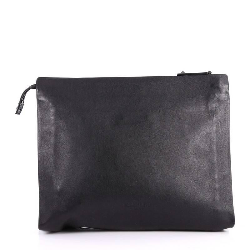 Valentino Rockstud Trim Pouch Leather Medium In Good Condition In NY, NY