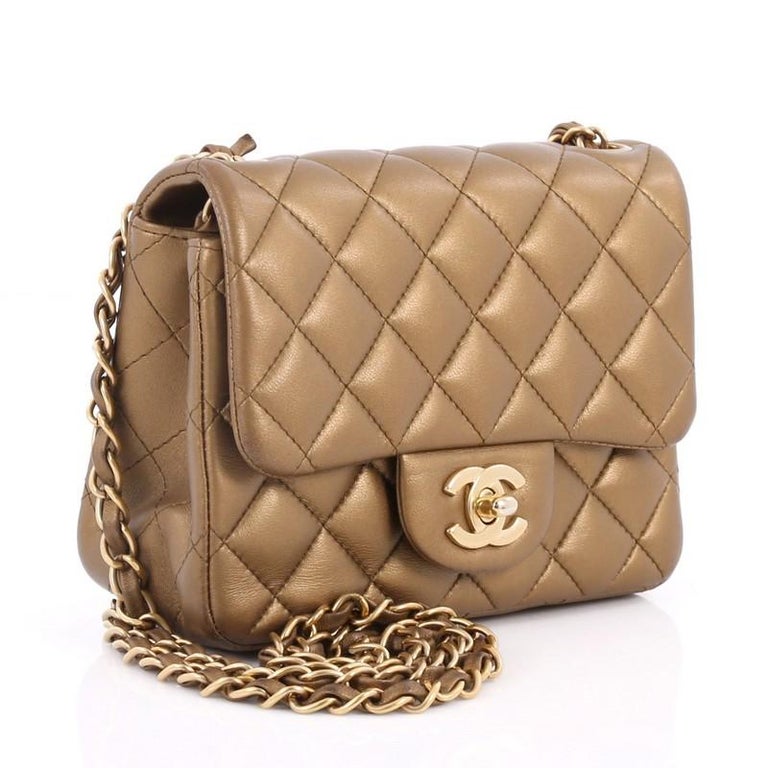 Bagista Chanel Classic Flap Bag Beige Lambskin Classic Flap Bag Jumbo