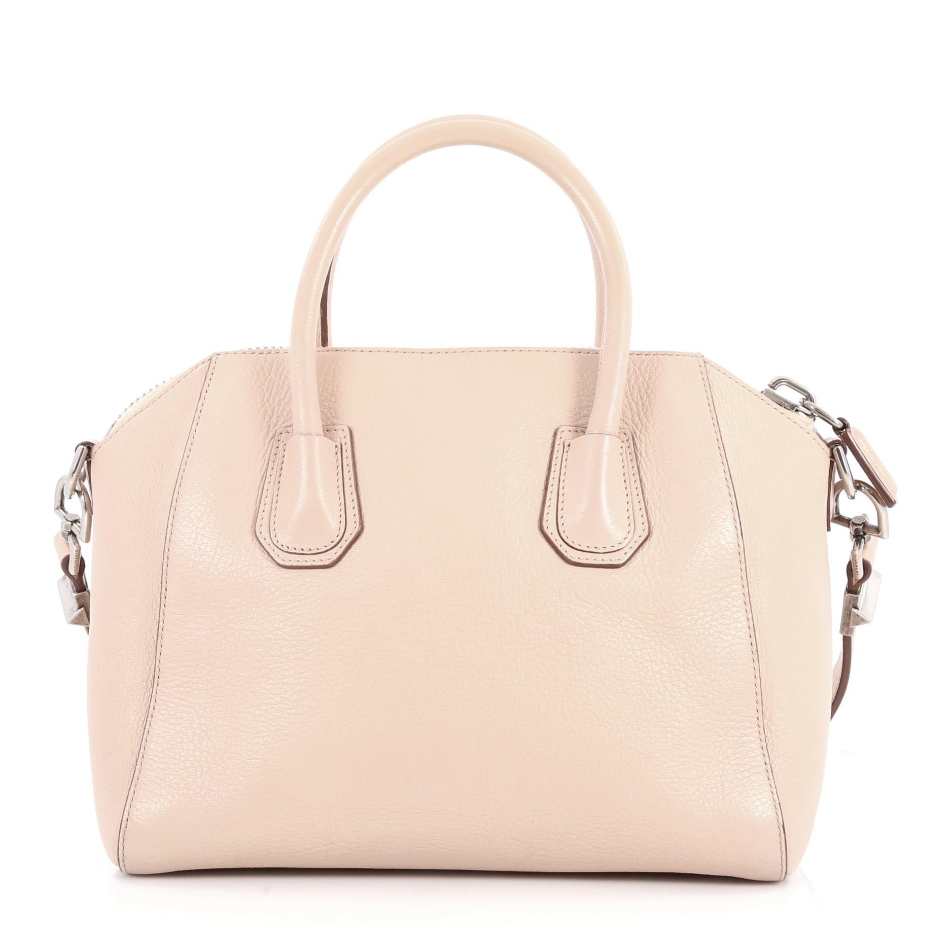 Givenchy Antigona Bag Leather Small In Fair Condition In NY, NY