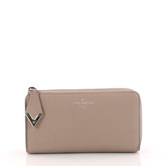 Louis Vuitton Comete Wallet Leather Long