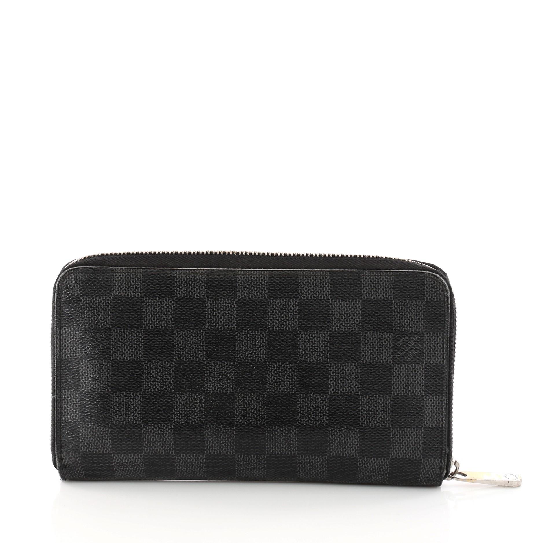 Louis Vuitton Zippy Organizer Damier Graphite In Good Condition In NY, NY