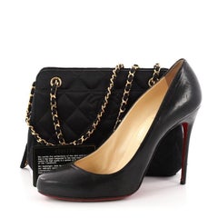 Chanel Vintage CC Kette Umhängetasche gesteppt Satin klein