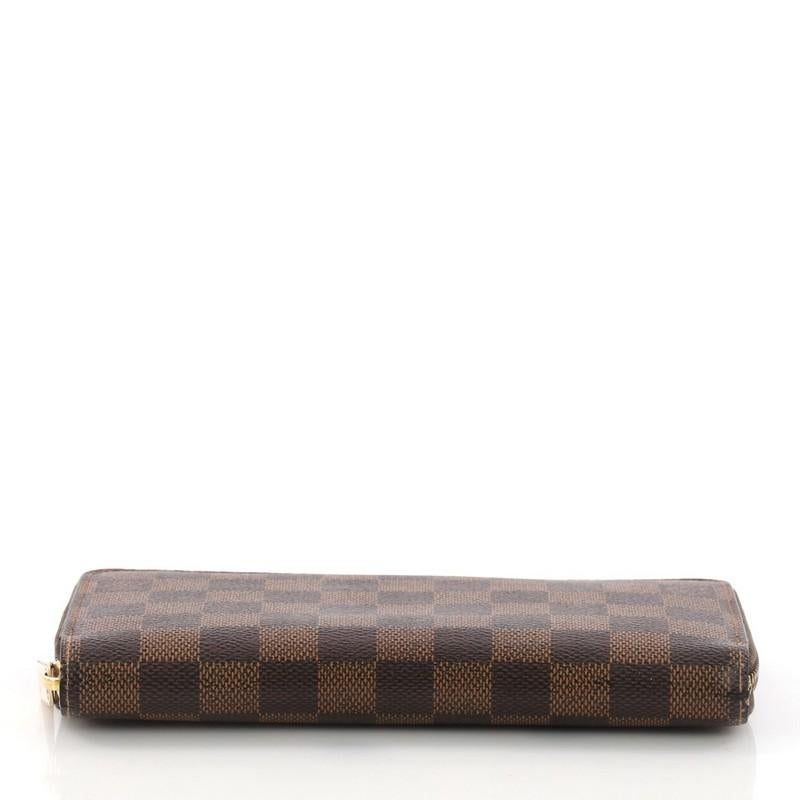 Women's Louis Vuitton Zippy Wallet Damier