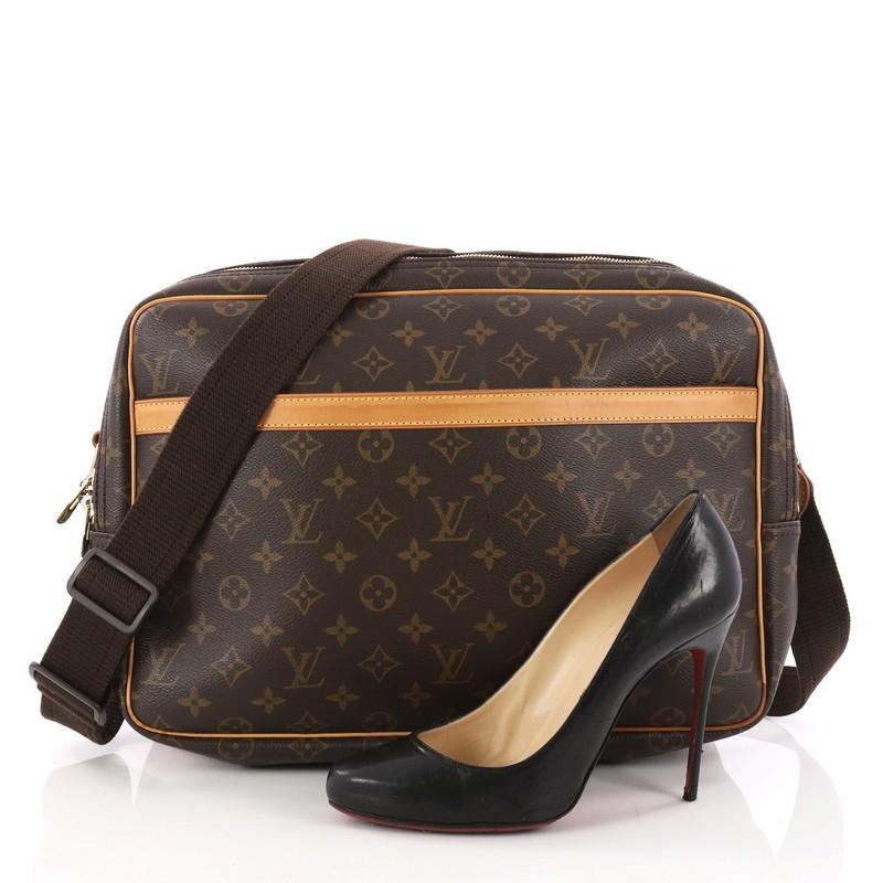 This authentic Louis Vuitton Reporter Bag Monogram Canvas GM is the ideal messenger bag for any fashionista. Crafted in brown monogram coated canvas, this bag features an adjustable wide nylon shoulder strap, vachetta leather trims and gold-tone