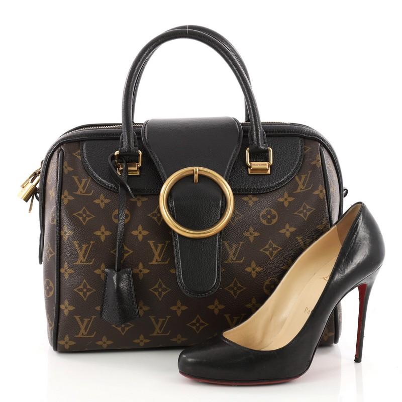 This authentic Louis Vuitton Speedy Handbag Limited Edition Golden Arrow draws inspiration from a 1920s luxury boat train reimagined for today's chic traveler. Crafted from signature brown monogram coated canvas, this reinvented Speedy features a