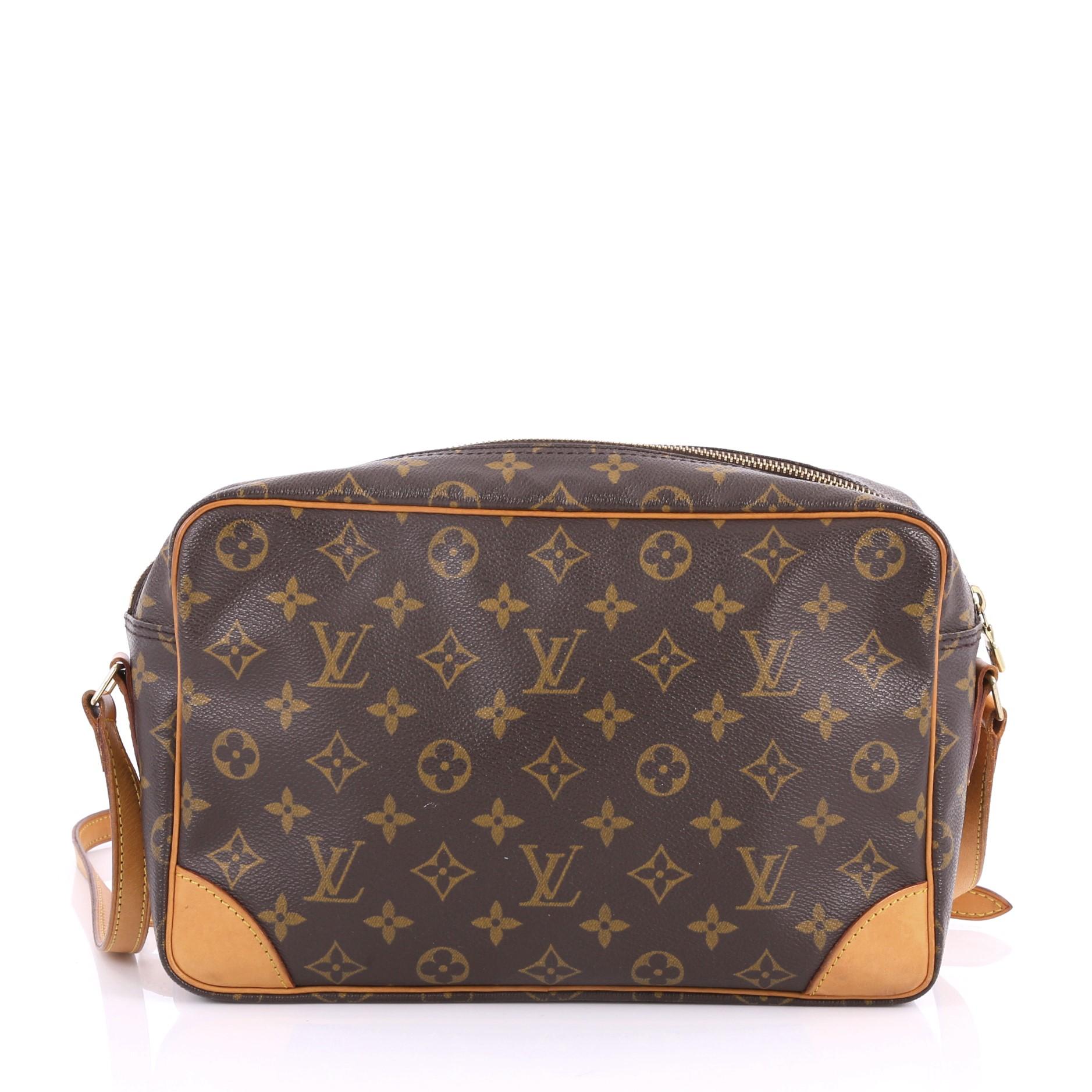 Louis Vuitton Trocadero Handbag Monogram Canvas 30  In Good Condition In NY, NY