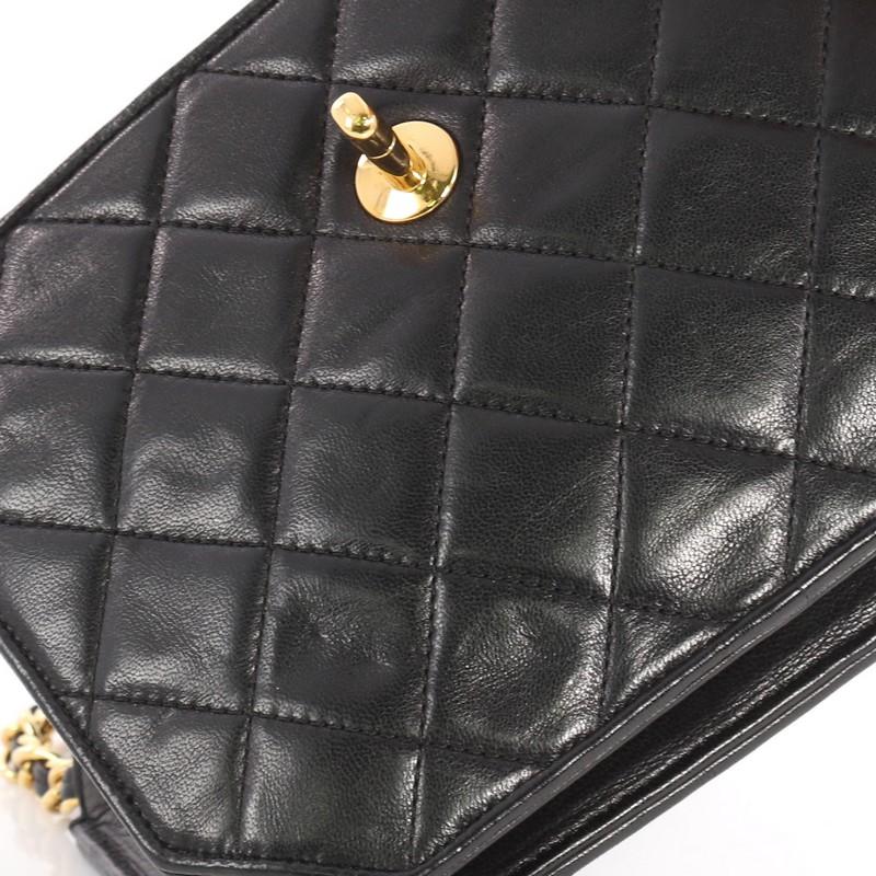 Chanel Vintage Octagon CC Flap Bag Quilted Leather Small In Good Condition In NY, NY