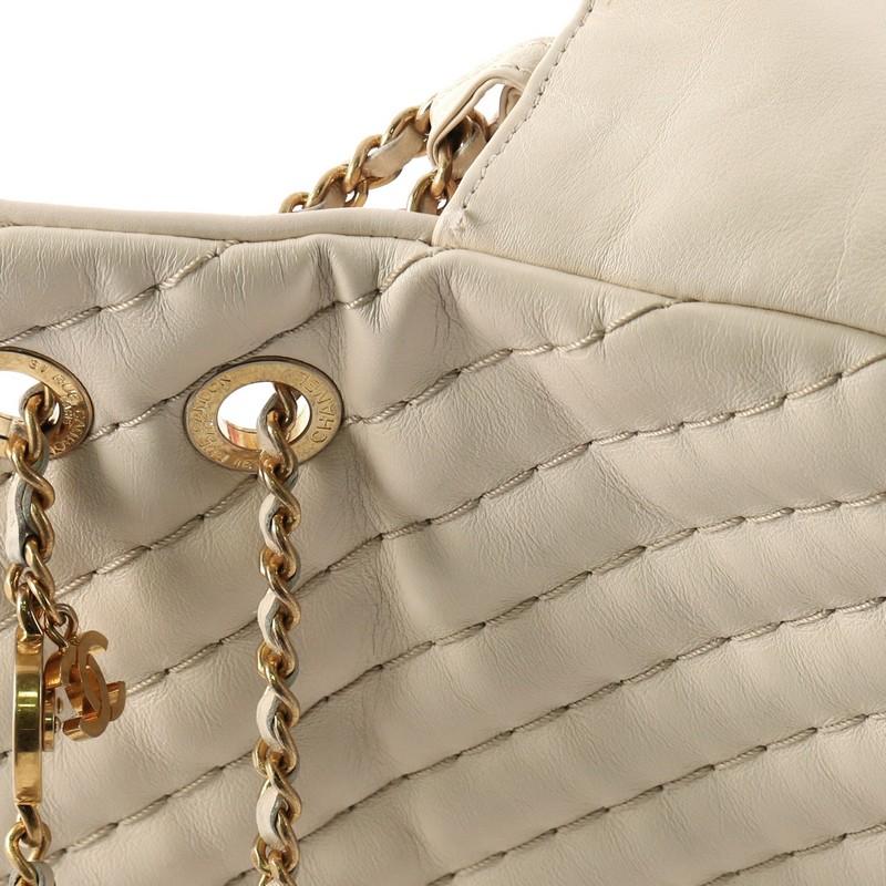 Chanel Medallion Charm Flap Bag Chevron Calfskin Jumbo In Good Condition In NY, NY