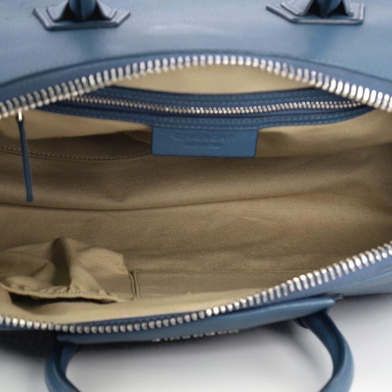 Givenchy Antigona Bag Leather Small  3