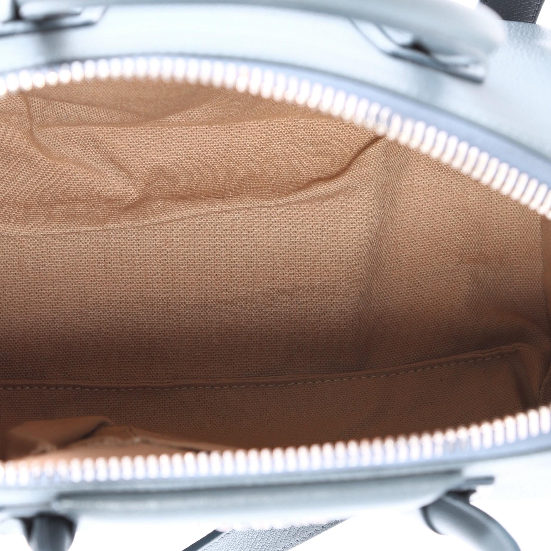 Givenchy Antigona Bag Leather Small  1