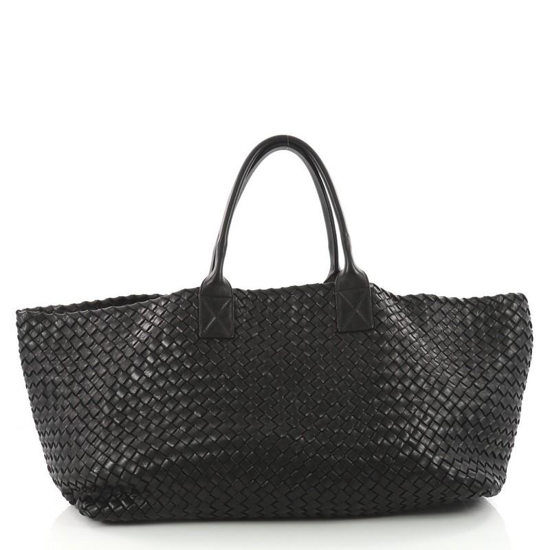 Bottega Veneta Cabat Tote Intrecciato Nappa Large In Good Condition In NY, NY