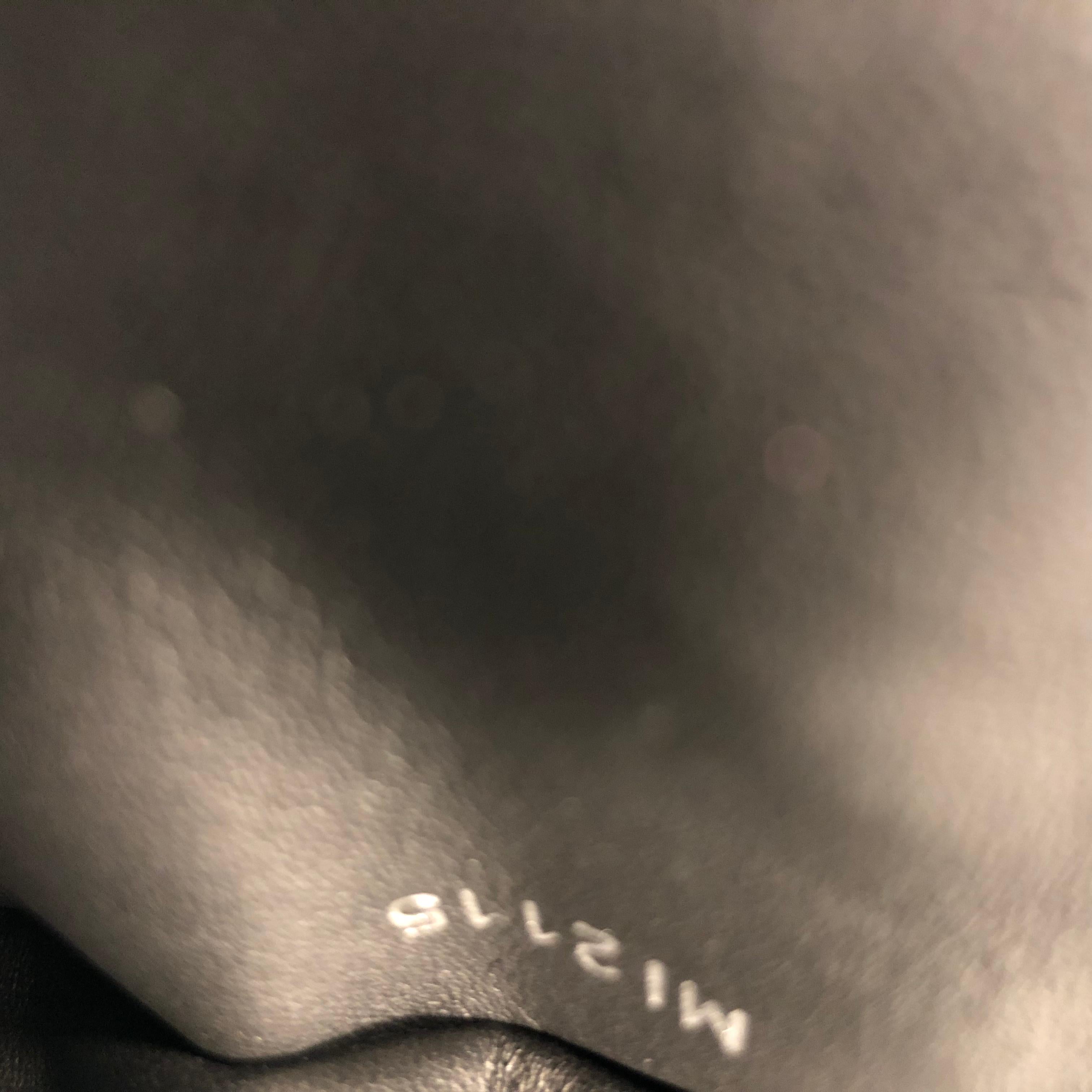 Louis Vuitton Capucines édition limitée Broderies BB 5