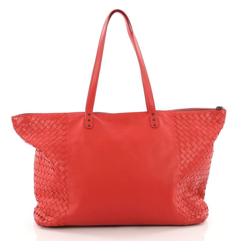 Bottega Veneta Zip Top Tote Leather with Intrecciato Detail Large In Good Condition In NY, NY