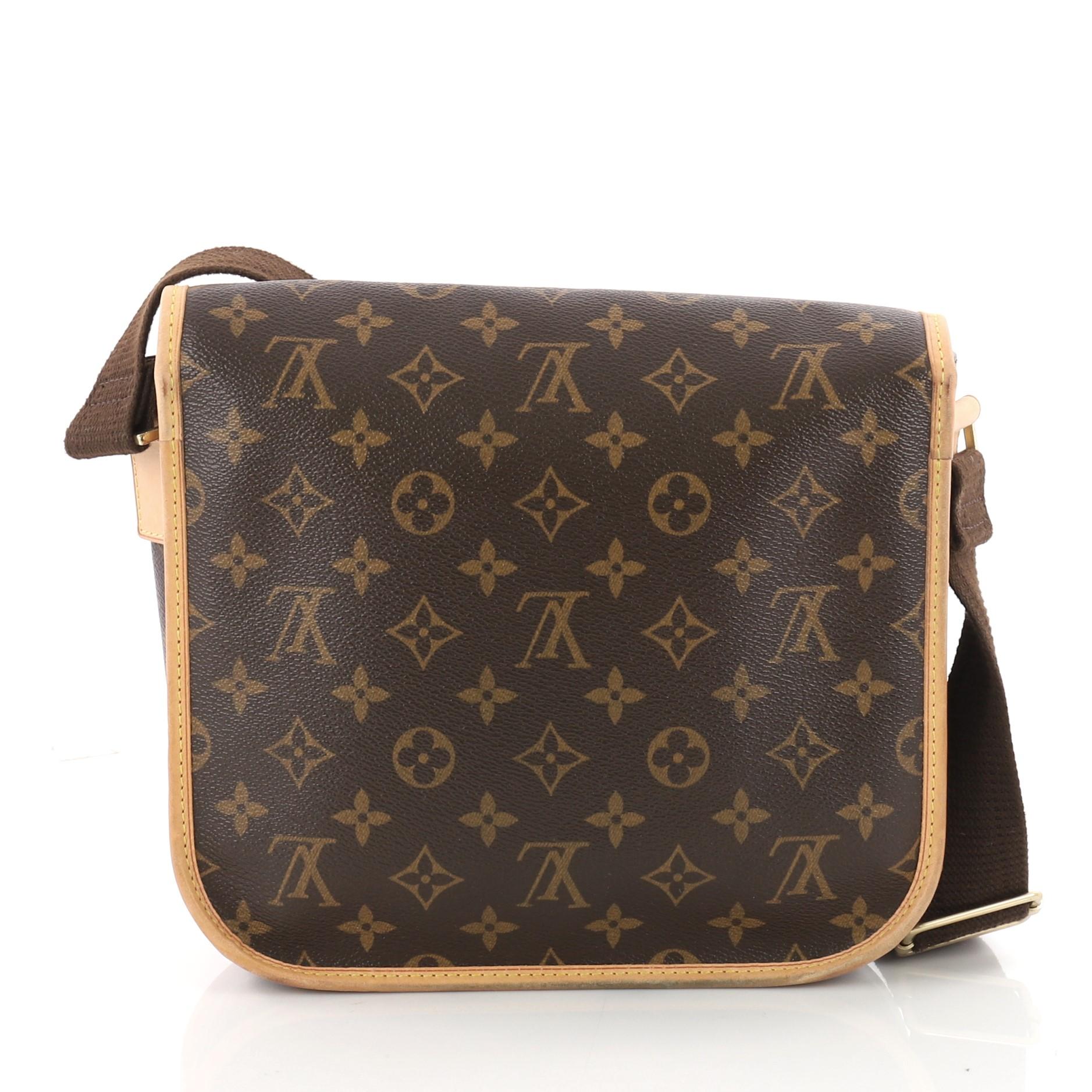 Louis Vuitton Bosphore Messenger Bag Monogram Canvas PM In Good Condition In NY, NY