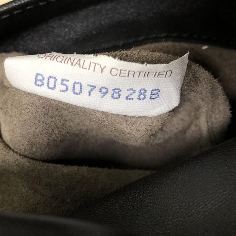 Bottega Veneta Expandable Chain Crossbody Bag Intrecciato Nappa Small In Good Condition In NY, NY
