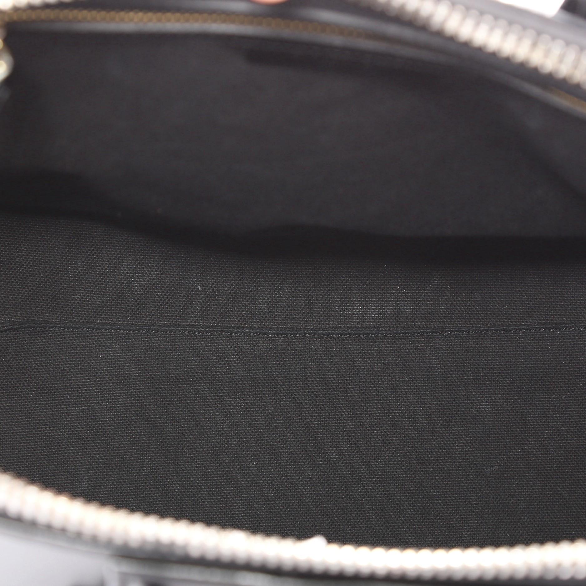 Givenchy Antigona Bag Glazed Leather Medium  1