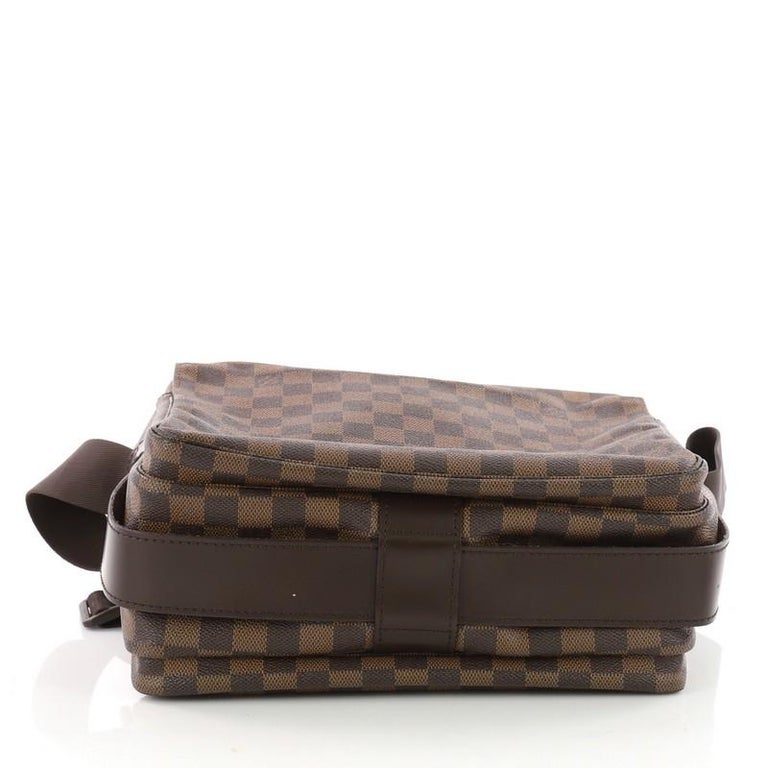 lv naviglio messenger bag