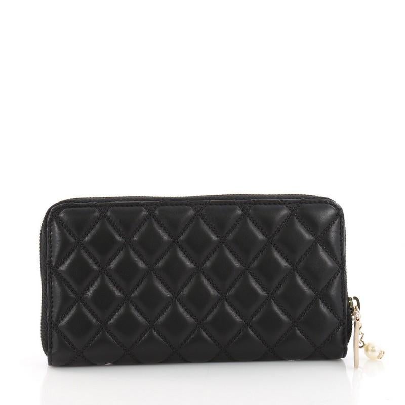 Chanel Pearl Zip Wallet Lambskin Long In Excellent Condition In NY, NY
