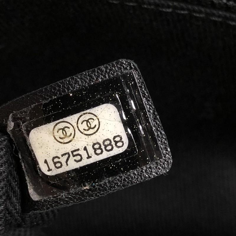 Chanel Easy Flap Bag Quilted Caviar Medium In Good Condition In NY, NY