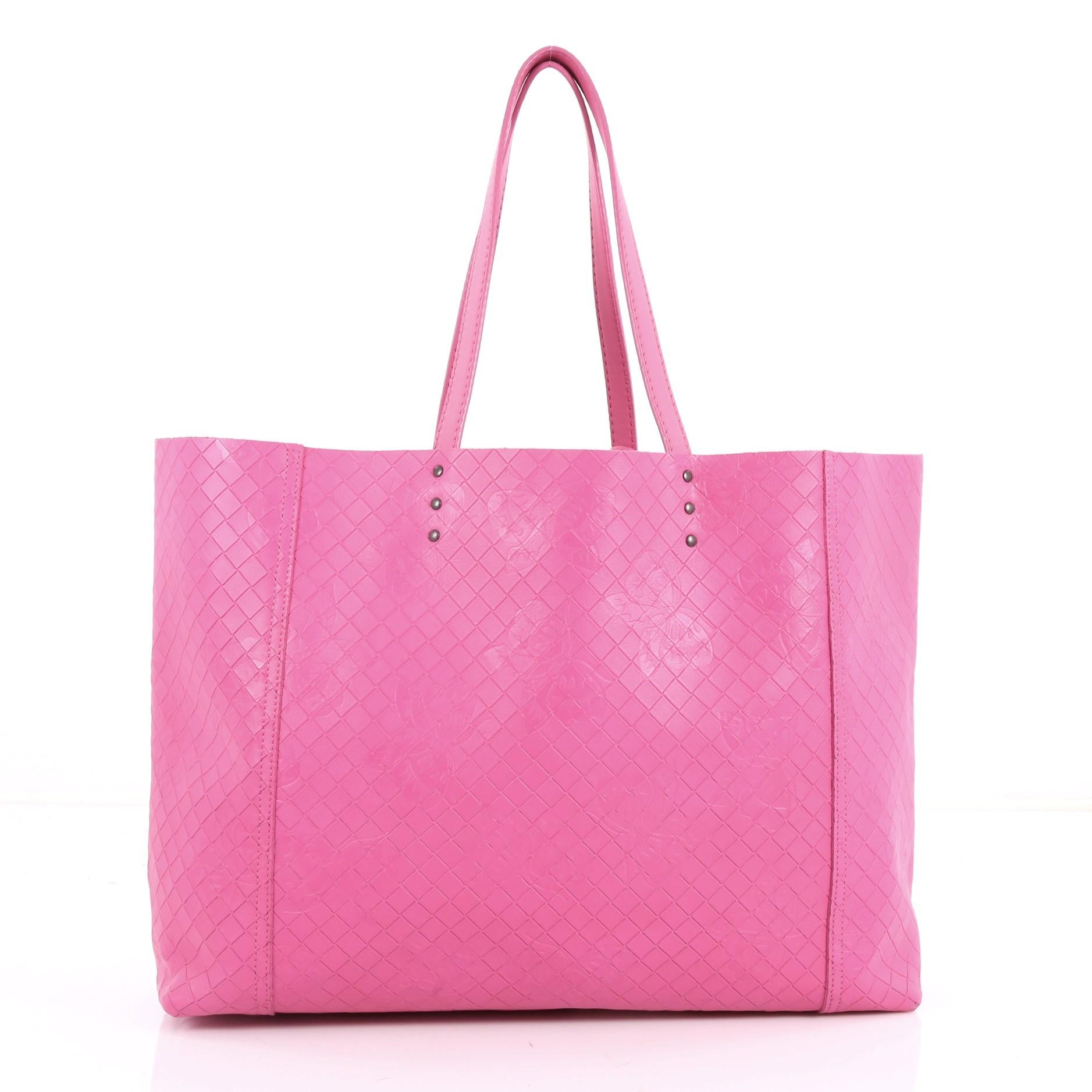 Bottega Veneta Tote Butterfly Embossed Intrecciomirage Intarsio Leather Large In Good Condition In NY, NY