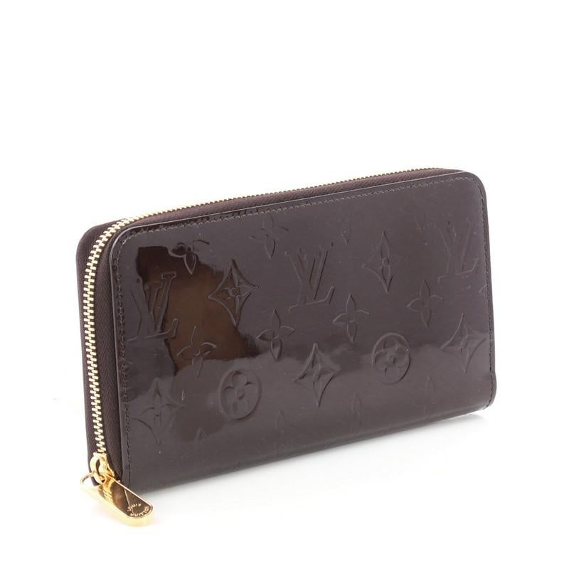Black Louis Vuitton Zippy Wallet Monogram Vernis