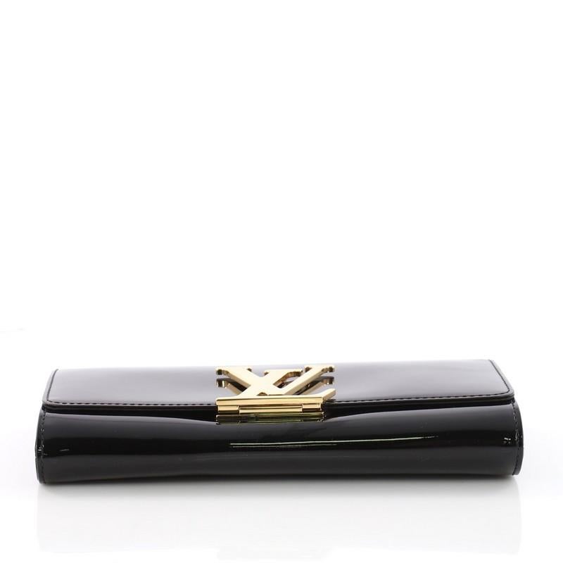  Louis Vuitton Louise Clutch Patent East West In Good Condition In NY, NY