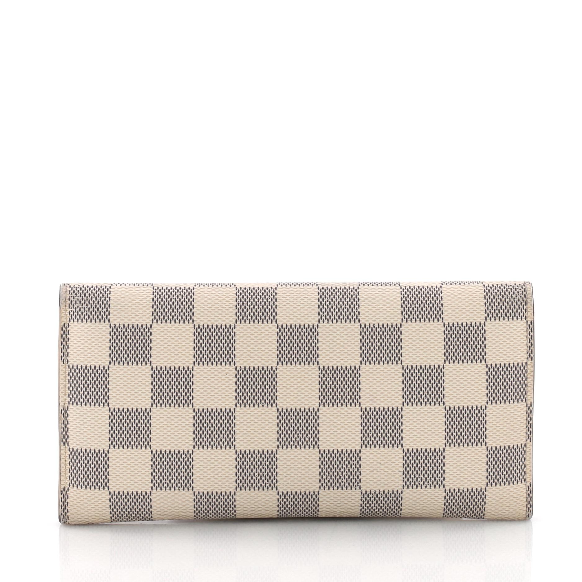 Louis Vuitton Josephine Wallet NM Damier In Good Condition In NY, NY