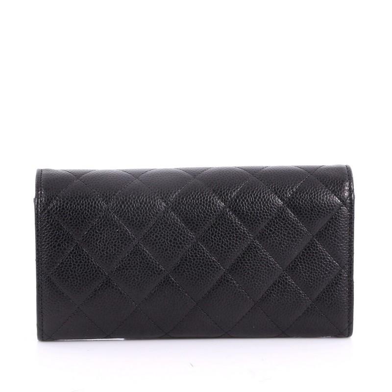 Chanel CC Gusset Flap Wallet Quilted Caviar Long In Excellent Condition In NY, NY