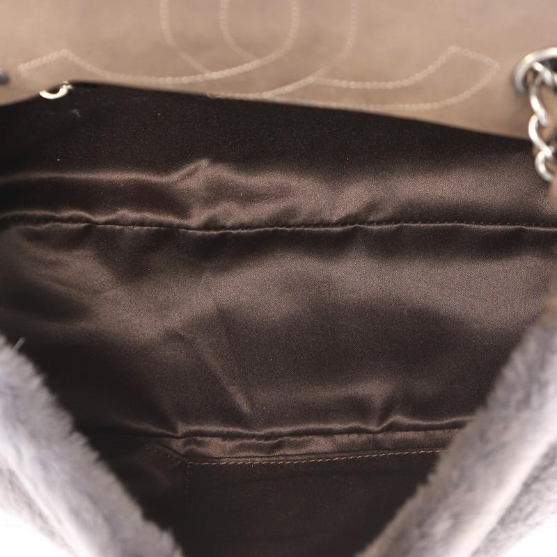 Chanel Zip Flap Bag Fur Medium 1