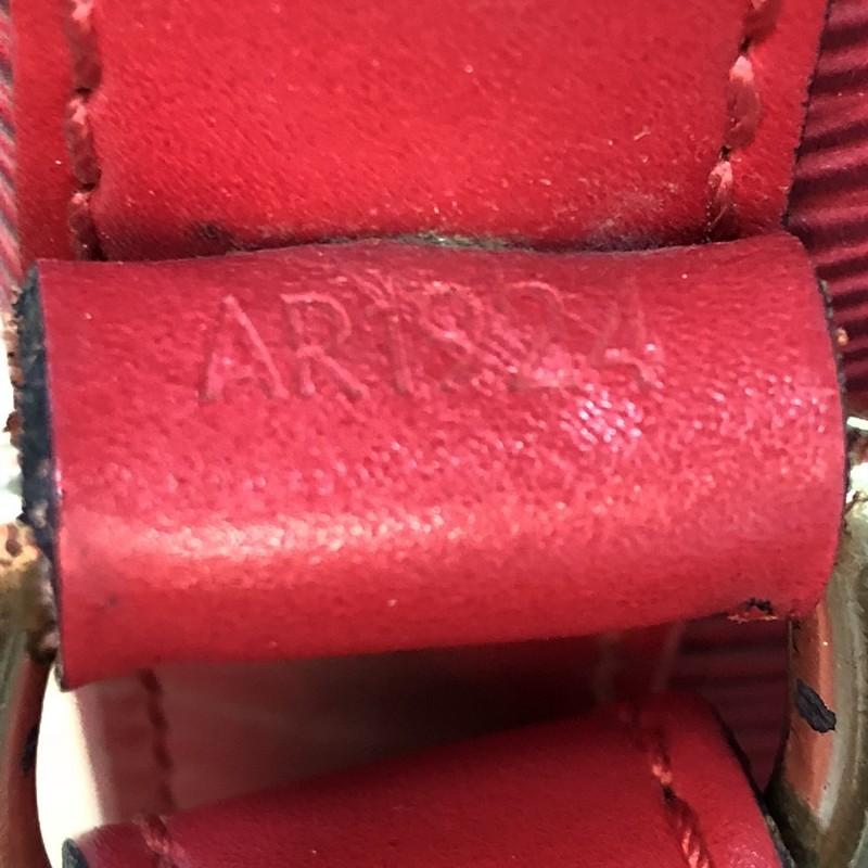 Louis Vuitton Petit Noe Handbag Epi Leather 3