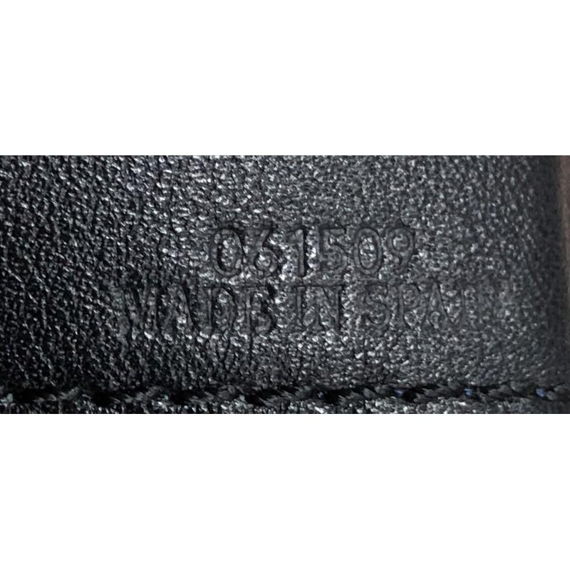 Women's Loewe V Bucket Bag Leather