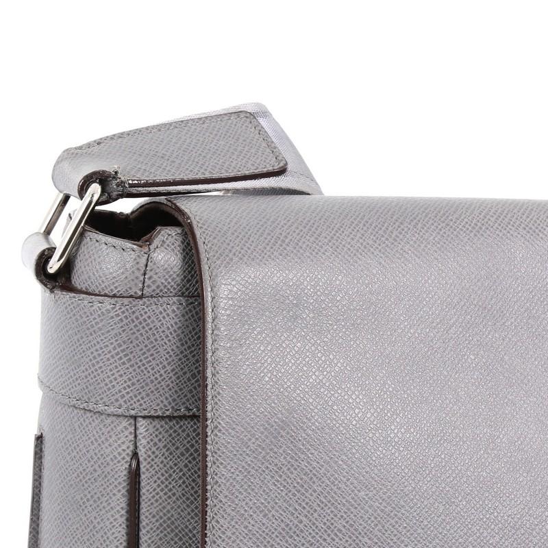 Louis Vuitton Roman Handbag Taiga Leather MM 3