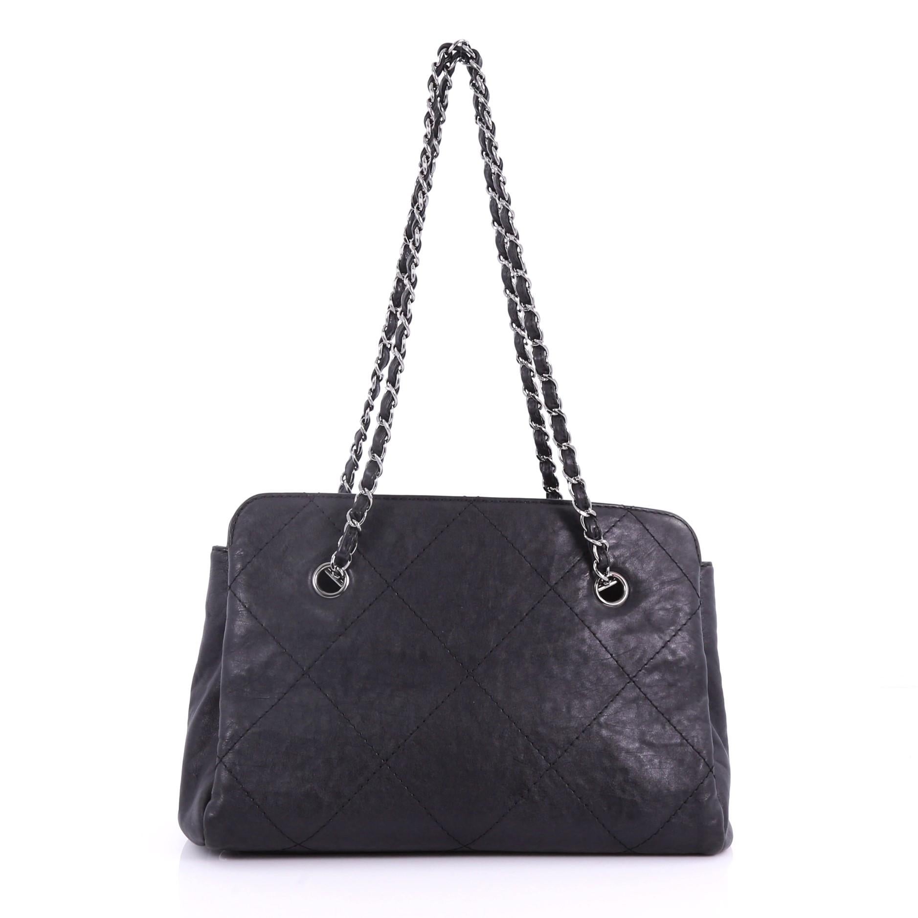 Chanel Hamptons Shopping Tote Quilted Calfskin Small In Good Condition In NY, NY