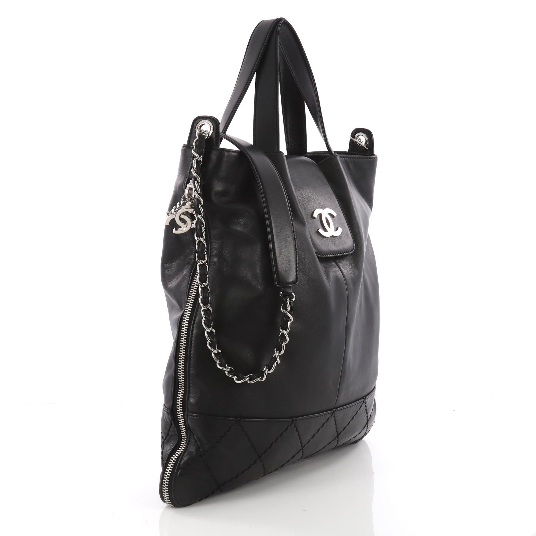 Black Chanel Expandable Ligne Messenger Bag Leather Large