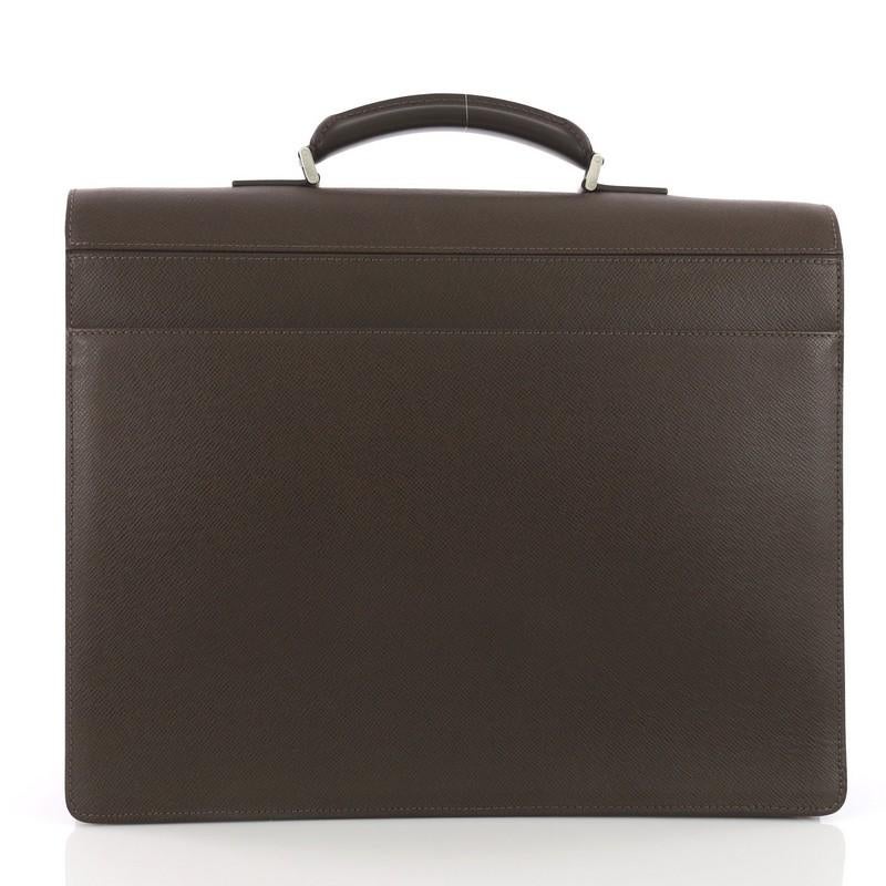 Louis Vuitton Robusto 3 Briefcase Taiga Leather In Good Condition In NY, NY