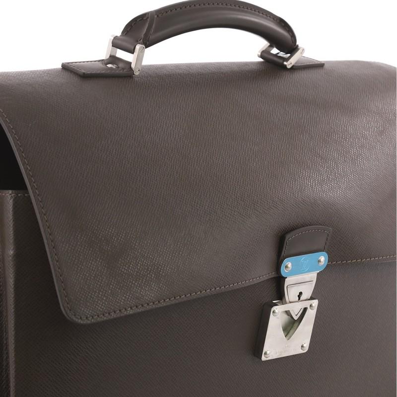 Louis Vuitton Robusto 3 Briefcase Taiga Leather 2