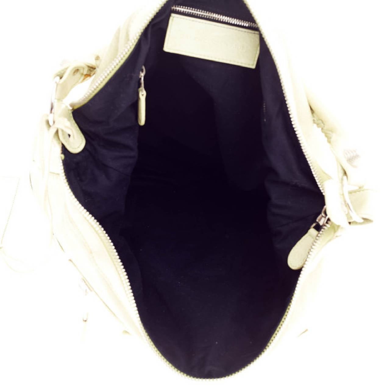 Balenciaga Day Hobo Giant Studs Leather In Good Condition In NY, NY