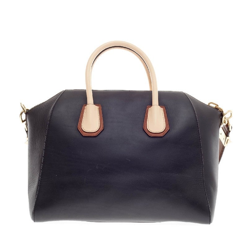 Givenchy Antigona Bag Leather Tricolor Medium In Good Condition In NY, NY