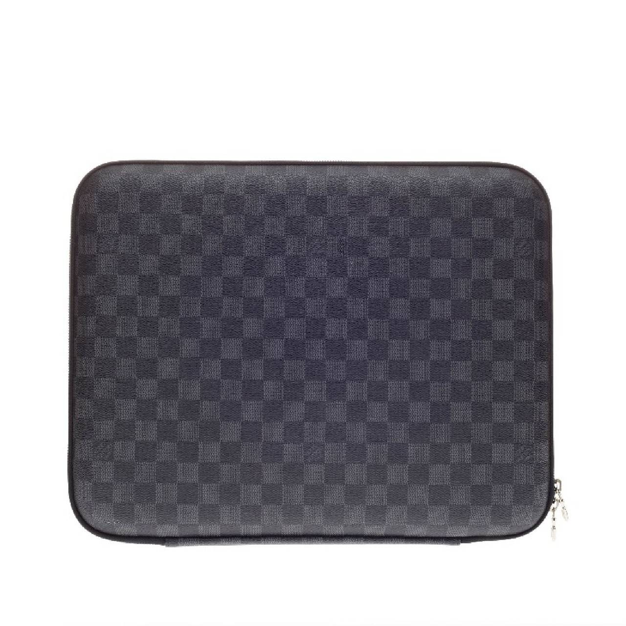 Louis Vuitton Laptop Sleeve Damier Graphite 13 Black 68366152