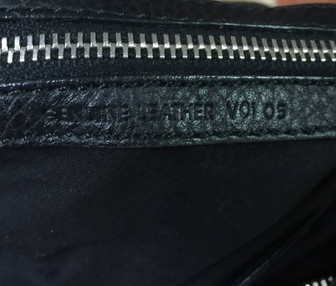 Women's Tod's Zip Shoulder Bag Leather