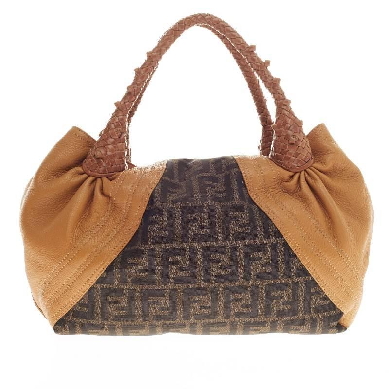 Fendi Spionagetasche Zucca Canvas und Leder Medium Damen