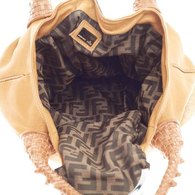 Fendi Spionagetasche Zucca Canvas und Leder Medium 2