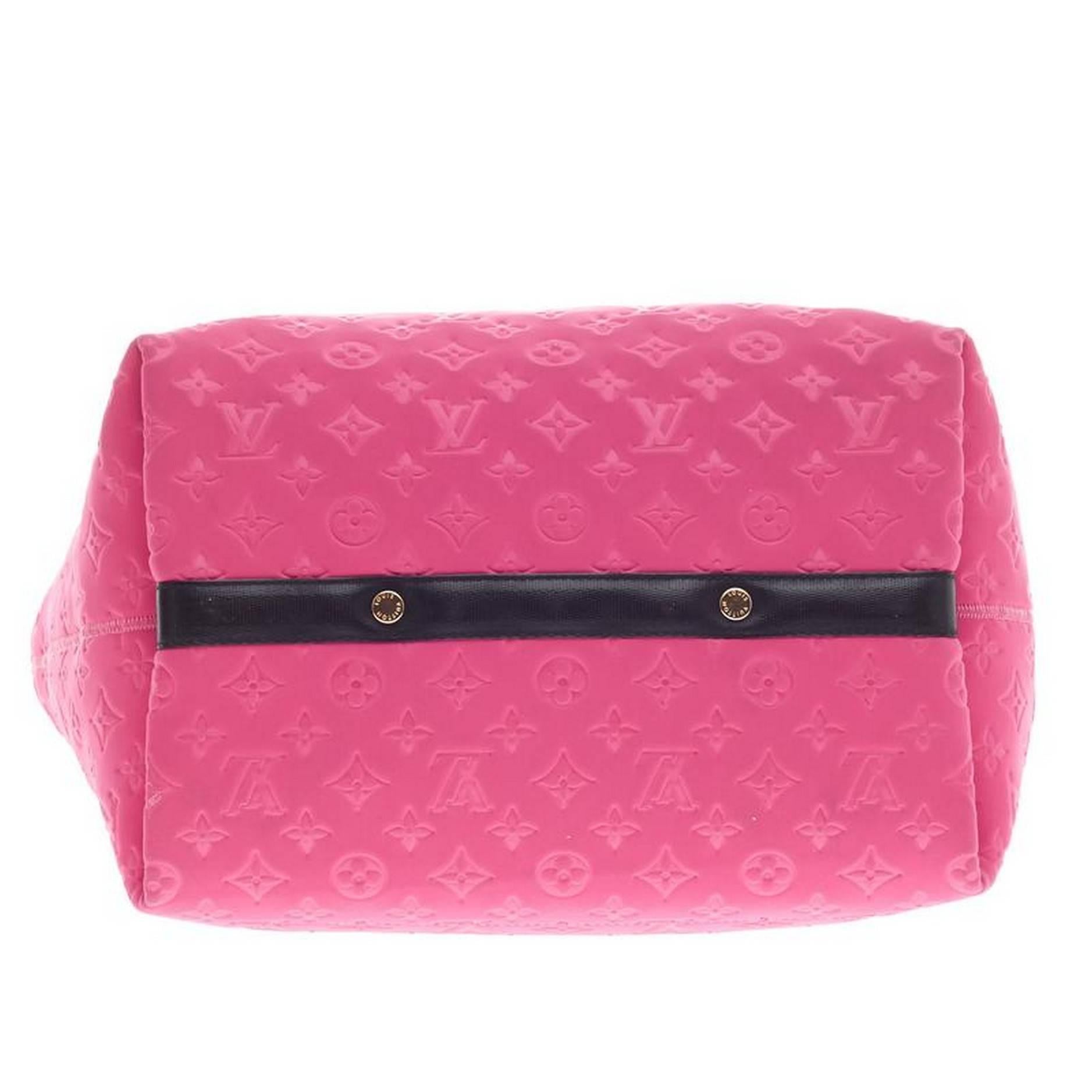 Donna Louis Vuitton Scuba Tote Monogram Embossed Neoprene MM