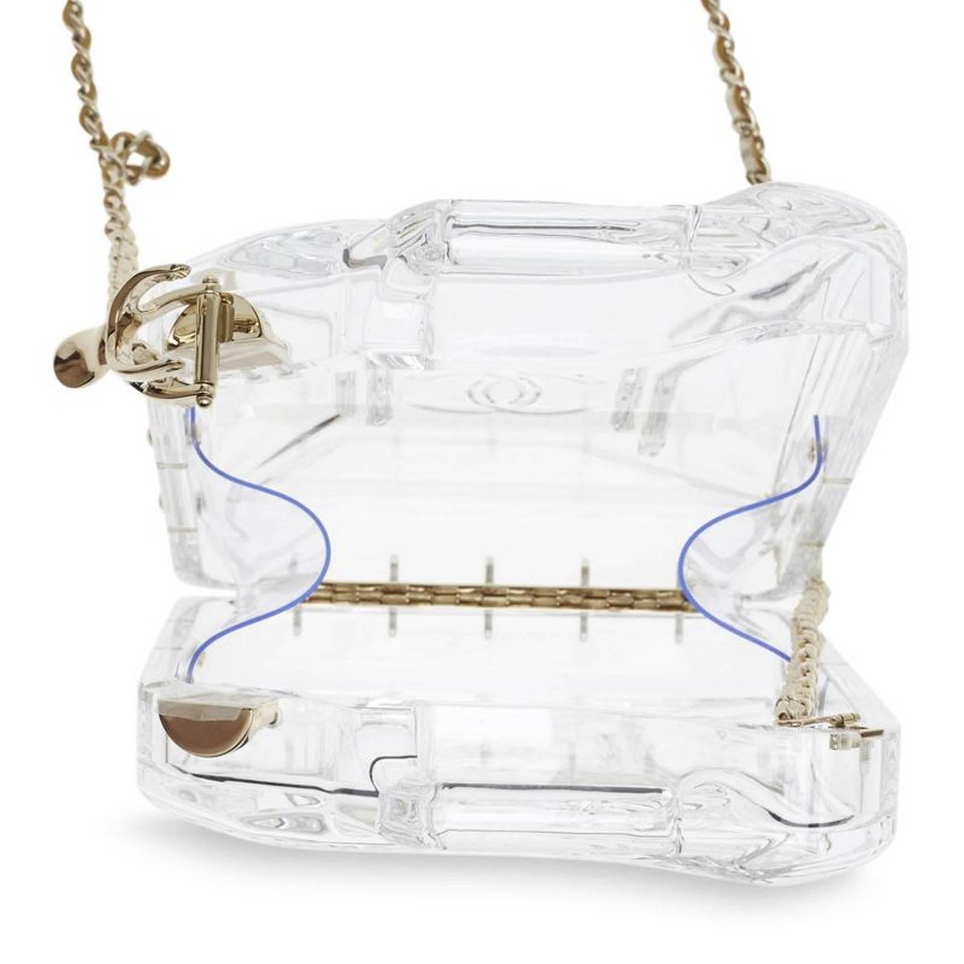 Chanel Dubai By Night Gas Can Minaudiere Klar Plexiglas 2